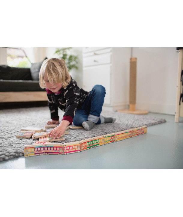 BS Toys – Domino Trains